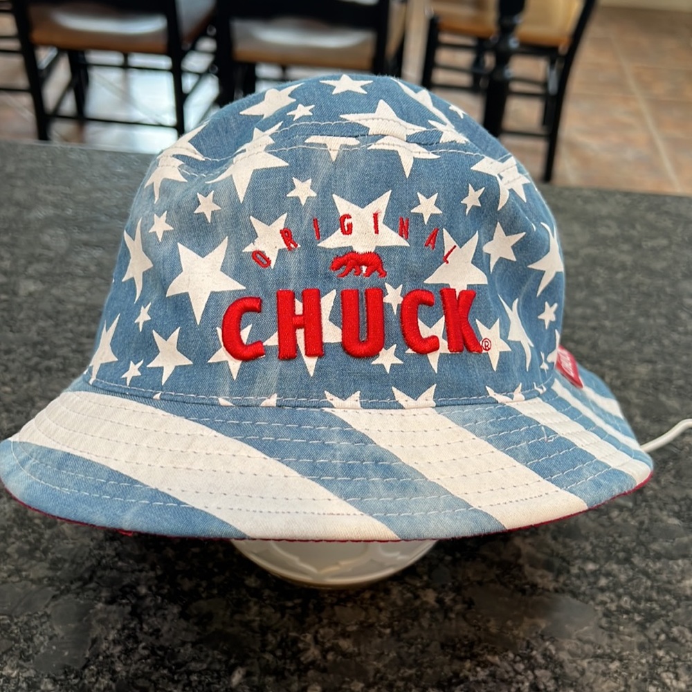 Original Chuck red/white and blue bucket hat